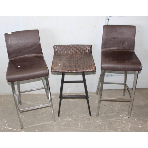 77 - 3 assorted stools