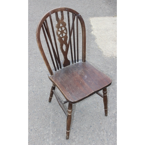 26 - A set of 4 vintage wheelback kitchen chairs