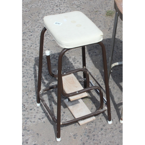 37 - 2 vintage metamorphic scullery step stools