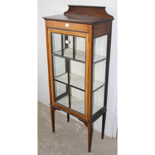 33 - An Edwardian Sheraton revival display cabinet, approx 61cm x 150cm tall