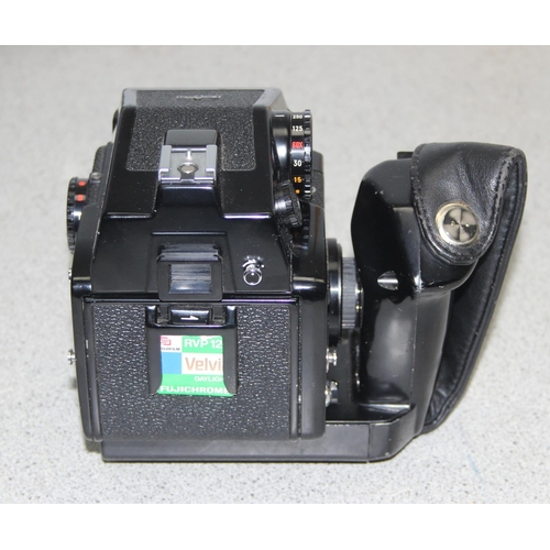 657 - A Mamiya M645 J camera with Mamiya Sekor 1:2.8 f=80mm lens, a further 1:2.8 f=45mm lens, in canvas c... 