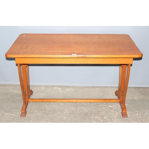 68 - Jack Berry of Wallingford, a bespoke made mid 20th century light oak hall table with decorative shap... 