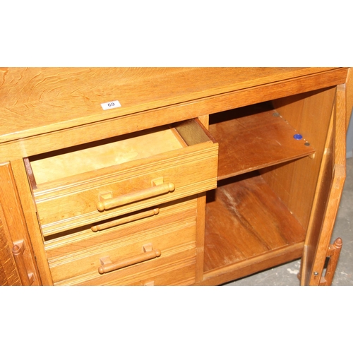 69 - Jack Berry of Wallingford, a bespoke made mid 20th century light oak dresser, 4 central drawers flan... 