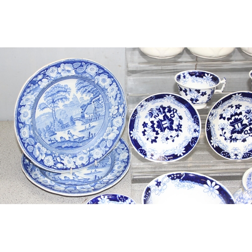 1828 - Qty of blue and white pattern china to include Spode Italian pattern.