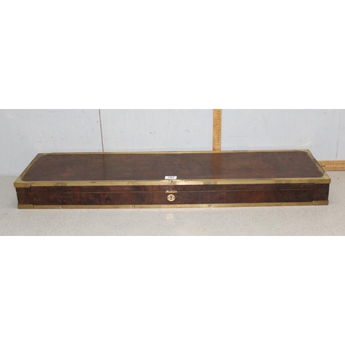 707 - Campaign style mahogany effect wooden gun case with brass edging, approx 104cm x 26.5cm x 10cm