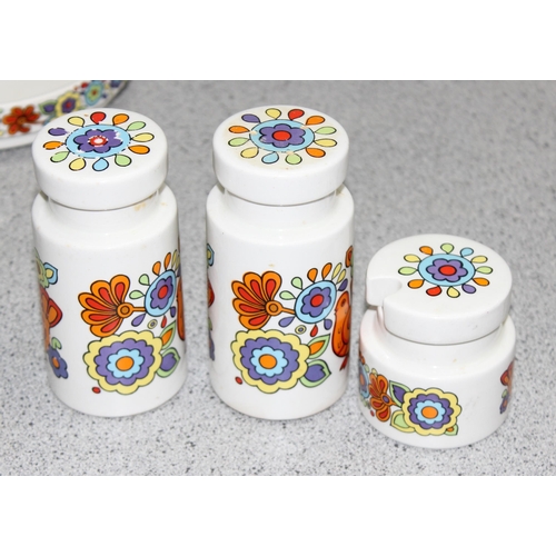 1651 - Colourful retro 1960's Lord Nelson Pottery tableware in the 'Gaytime' pattern, to incl cruet set and... 