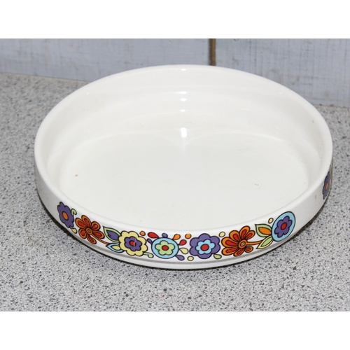 1651 - Colourful retro 1960's Lord Nelson Pottery tableware in the 'Gaytime' pattern, to incl cruet set and... 