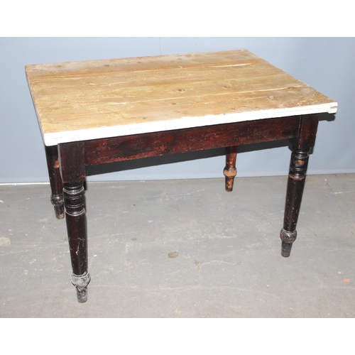 37 - An antique stained pine farmhouse kitchen table with turned legs and drawer, approx 107cm wide x 78c... 