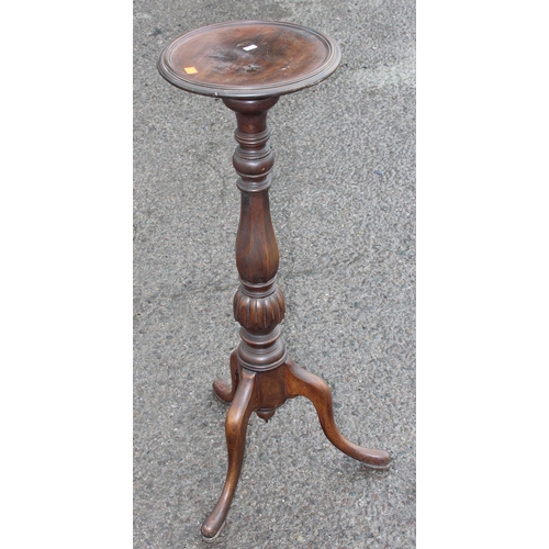 31 - An antique mahogany jardinière stand with turned pedestal and tripod base, approx 30cm in diameter x... 