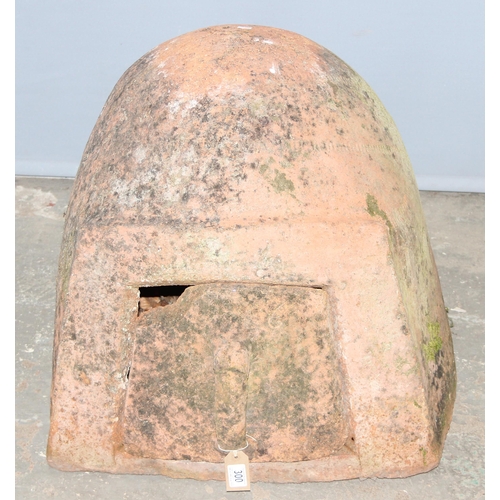 300 - An extremely rare complete Cornish Clome or Cloam oven with removable clay door, likely 19th century... 