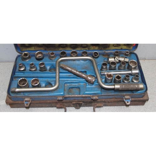 813 - 4 part socket sets