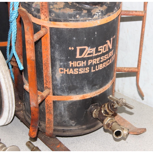 810A - Delson high pressure chassis lubricator and accessories