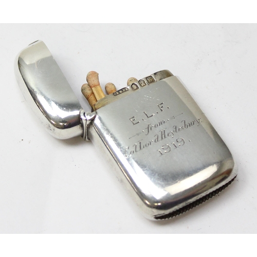 1015 - A rare Britannia standard (0.958) silver vesta case, London 1902 by Cornelius Desormeaux Saunders & ... 