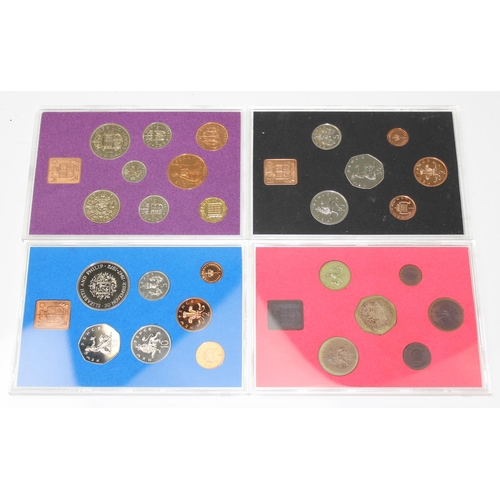 1256 - 13 Royal Mint Coinage of Great Britain & Norther Ireland proof sets in cases, 1970 to 1982 inclusive... 