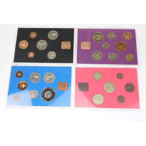 1257 - 13 Royal Mint Coinage of Great Britain & Norther Ireland proof sets in cases, 1970 to 1982 inclusive... 