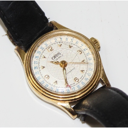 1307 - A vintage Oris automatic 7405 date pointer watch in gold plated case, case approx 27mm in diameter, ... 