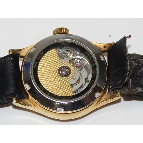 1307 - A vintage Oris automatic 7405 date pointer watch in gold plated case, case approx 27mm in diameter, ... 