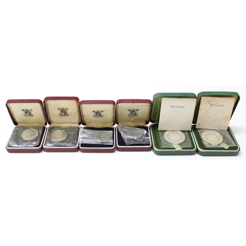 1266 - 2 boxed silver proof 1972 Silver Wedding crown coins and 4 boxed 9 hands 50p coins (6)