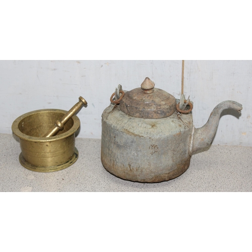 1833 - Qty of assorted middle eastern metalware to inc a brass pipe, pestle and mortar, pair of ecclesiasti... 