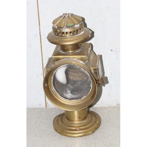 240 - 5 lamps: A vintage brass lamp with brass shade with beadwork edging, approx 30cm tall and 3 assorted... 