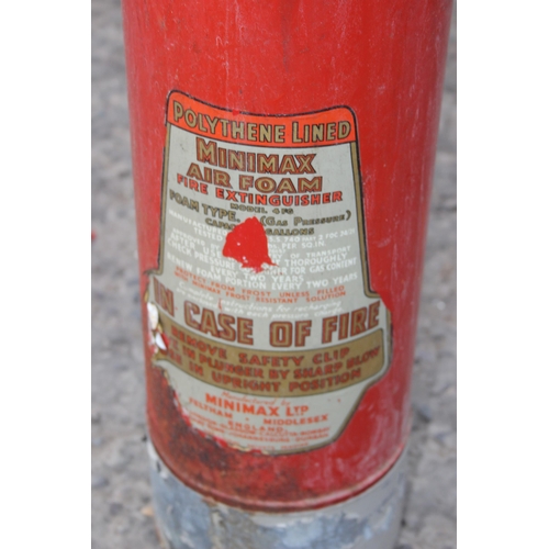 842 - Vintage Minimax fire extinguisher, approx 62cm tall