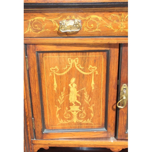 104 - An extremely decorative Edwardian period mahogany sideboard in the manner of James Shoolbred, decora... 