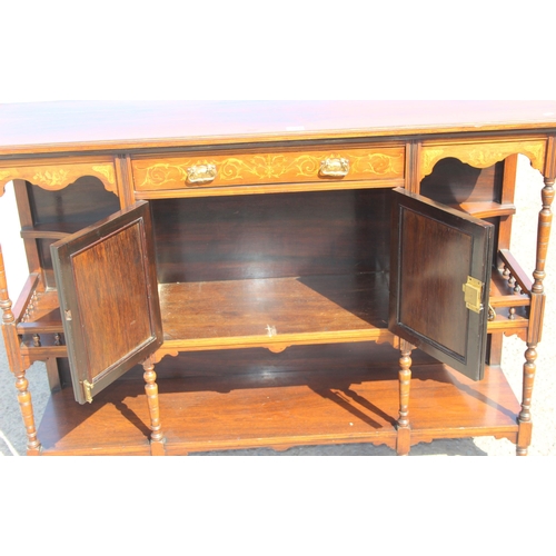 104 - An extremely decorative Edwardian period mahogany sideboard in the manner of James Shoolbred, decora... 