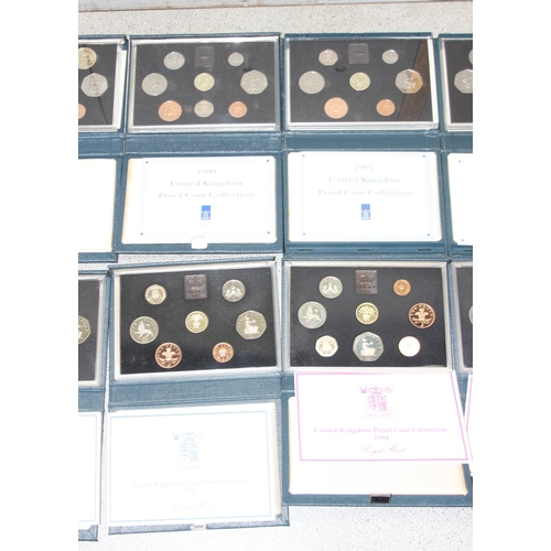 1259 - United Kingdom Royal Mint Proof Coin collection, 10 sets 1983-1992 inclusive, the 1992 to inc the ra... 