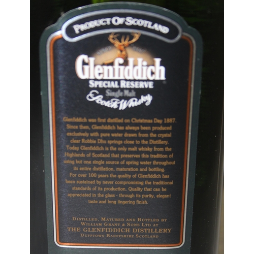 1648 - Glenfiddich single malt Scotch whisky clans of the Highlands edition - Clan Murray, in display tin w... 