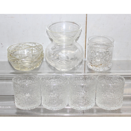 1708 - 2 boxes of various glassware