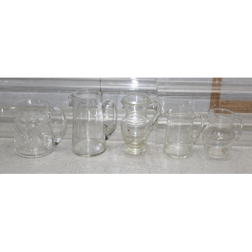 1708 - 2 boxes of various glassware