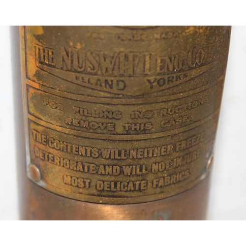 1760 - Nuswift pull release handle solid copper and brass bodied fire extinguisher in emptied condition