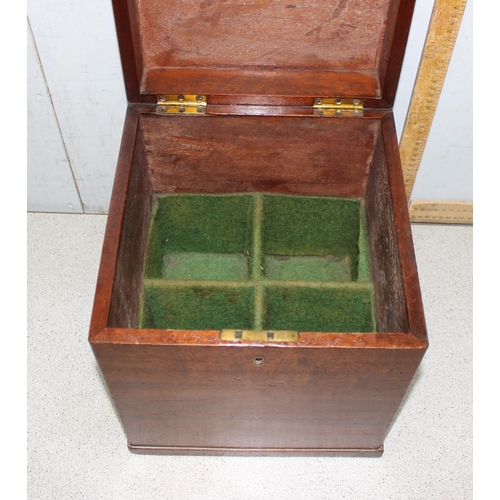 276 - An antique mahogany decanter box, lacking decanters, with campaign style brass handle, approx 28cm w... 