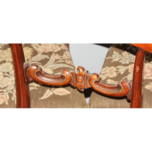 37 - A set of 6 early 19th century mahogany railback dining chairs with stuffed tapestry seats