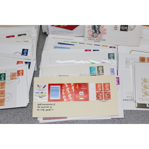 506 - Stamps - Box GB FDC, Machin Defs, mainly Windsor cancels