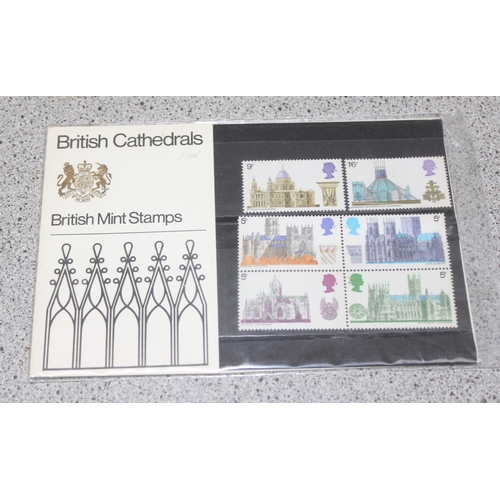 508 - Stamps - GB Range of Presentation Packs (91)