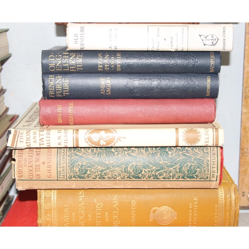 564 - Large collection of books on Antiques