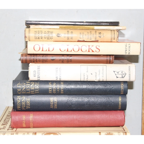 564 - Large collection of books on Antiques