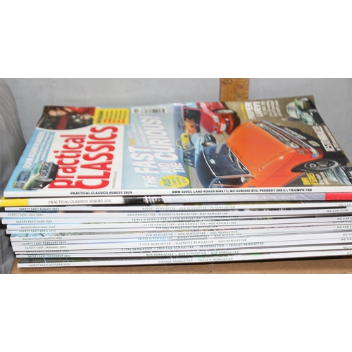 706 - Qty of car related magazines and a universal car cover 483cm x 178cm x 120cm