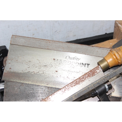 814 - Qty of tools to incl saws