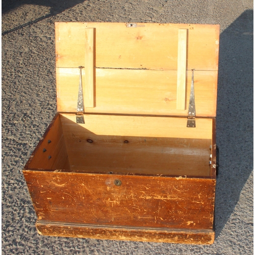 82 - A vintage pine storage trunk, approx 80cm wide x 45cm deep x 43cm tall