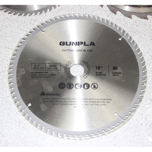 834 - 5 Circular saw blades of varying makes and sizes