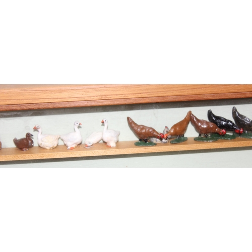 1516 - Display case with contents, farmyard animals and accessories