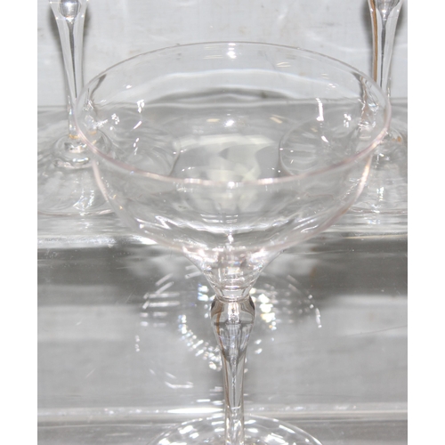 1632 - Set of 8 antique hand-blown champagne coupe glasses, each standing 14.5cm tall