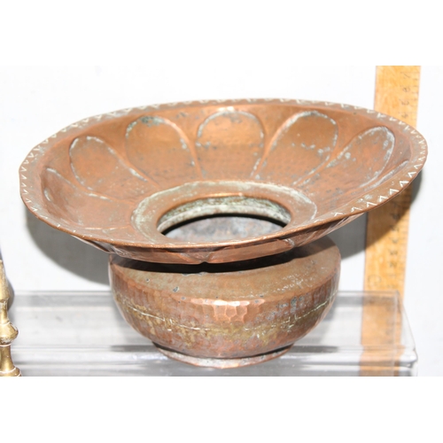 1774 - Qty of antique and later metalware, mostly brass and copper, approx 5.2kg gross