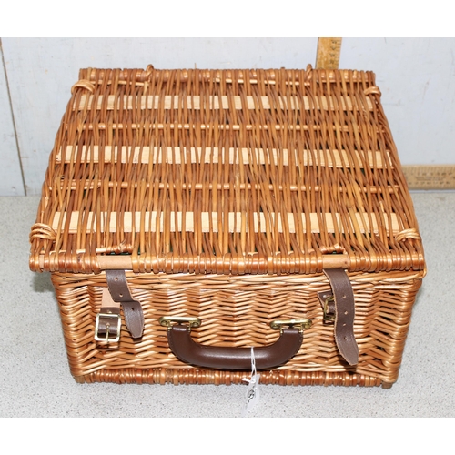 292 - Fortnum & Mason's wicker picnic basket with associated contents