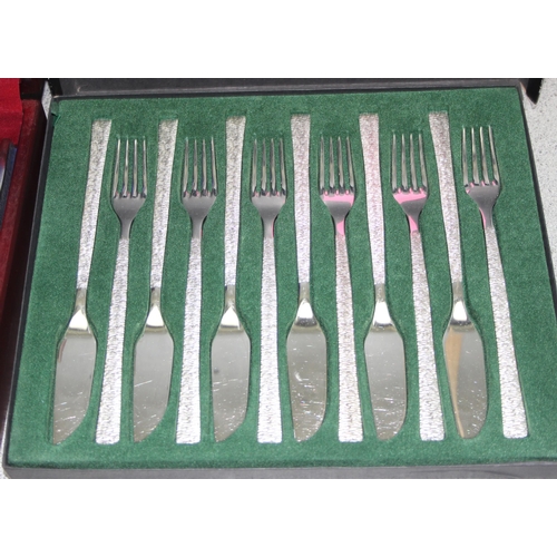 1063 - Vintage Viners of Sheffield canteen of cutlery in wooden box with blue fabric interior and a set of ... 