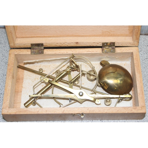 1785 - Qty of miscellaneous items to include 2 sets of weighing scales