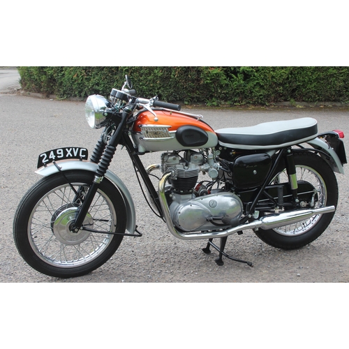 700 - 1961 Triumph Bonneville T120R Motorcycle, restored in 2018 and only 250 miles since, matching frame ... 