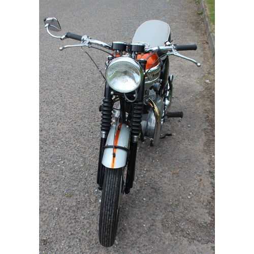 700 - 1961 Triumph Bonneville T120R Motorcycle, restored in 2018 and only 250 miles since, matching frame ... 